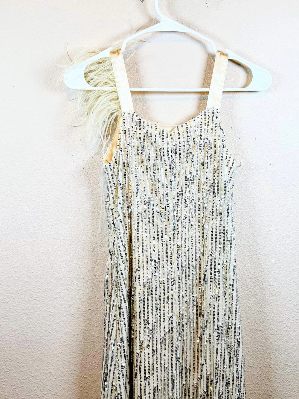 Speechless Kids Ivory w/Silver Sequins Feather-Shoulder Party Dress. Size 14